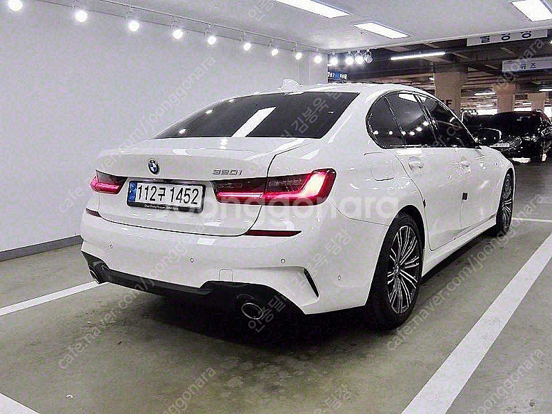 BMW 3시리즈 중고 BMW 중고 BMW 3시리즈 중고차 할부가능 흰색 2022년식 24,987km 320i M 스...--4